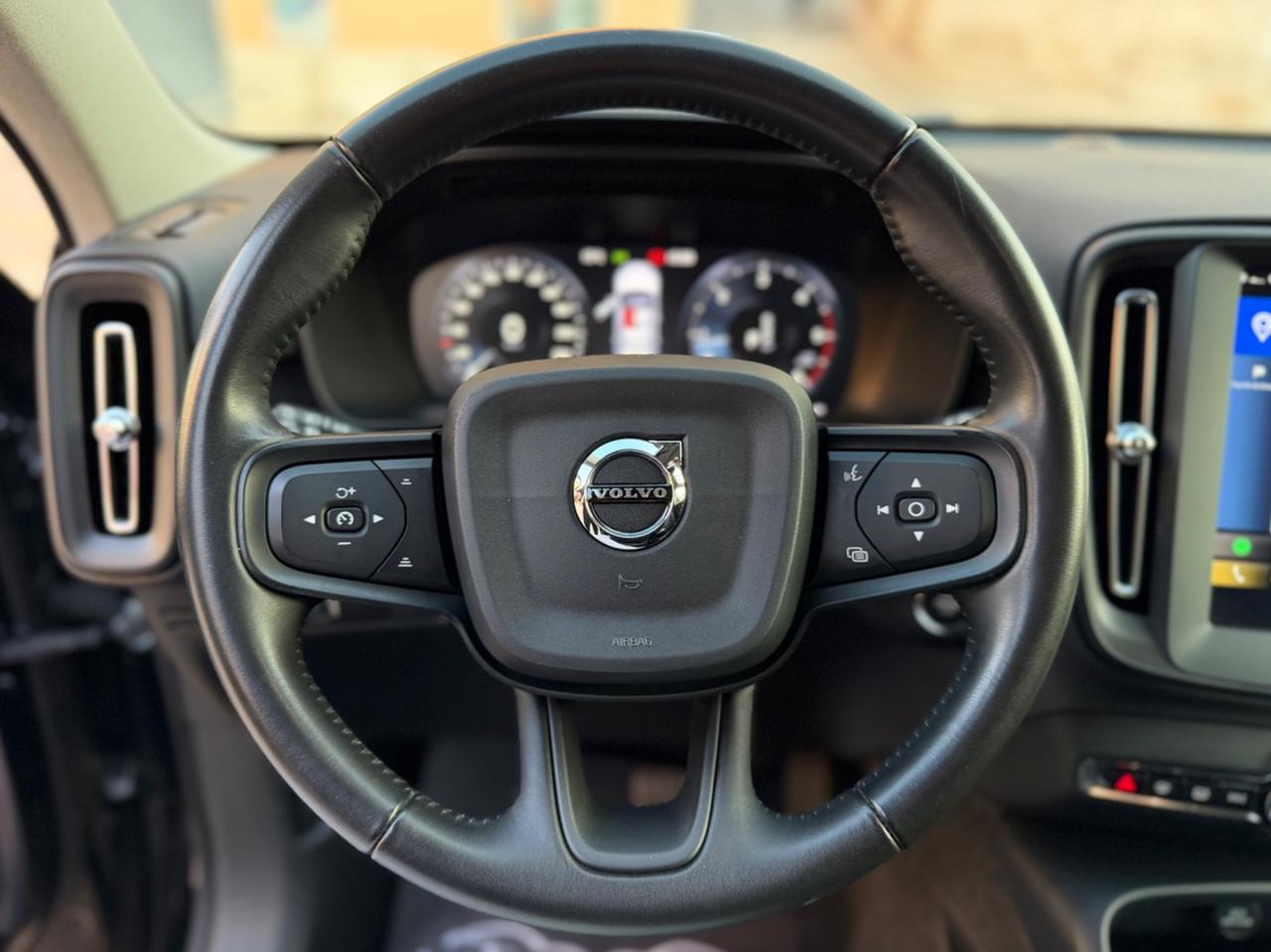 Volvo XC40 D3 R-design 2.0 150 Cv AUTOMATIC LED PELLE