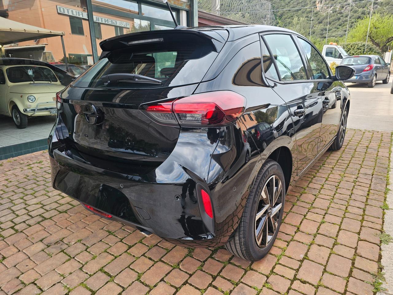 Nuova Opel Corsa 1.2 100 CV GS Line