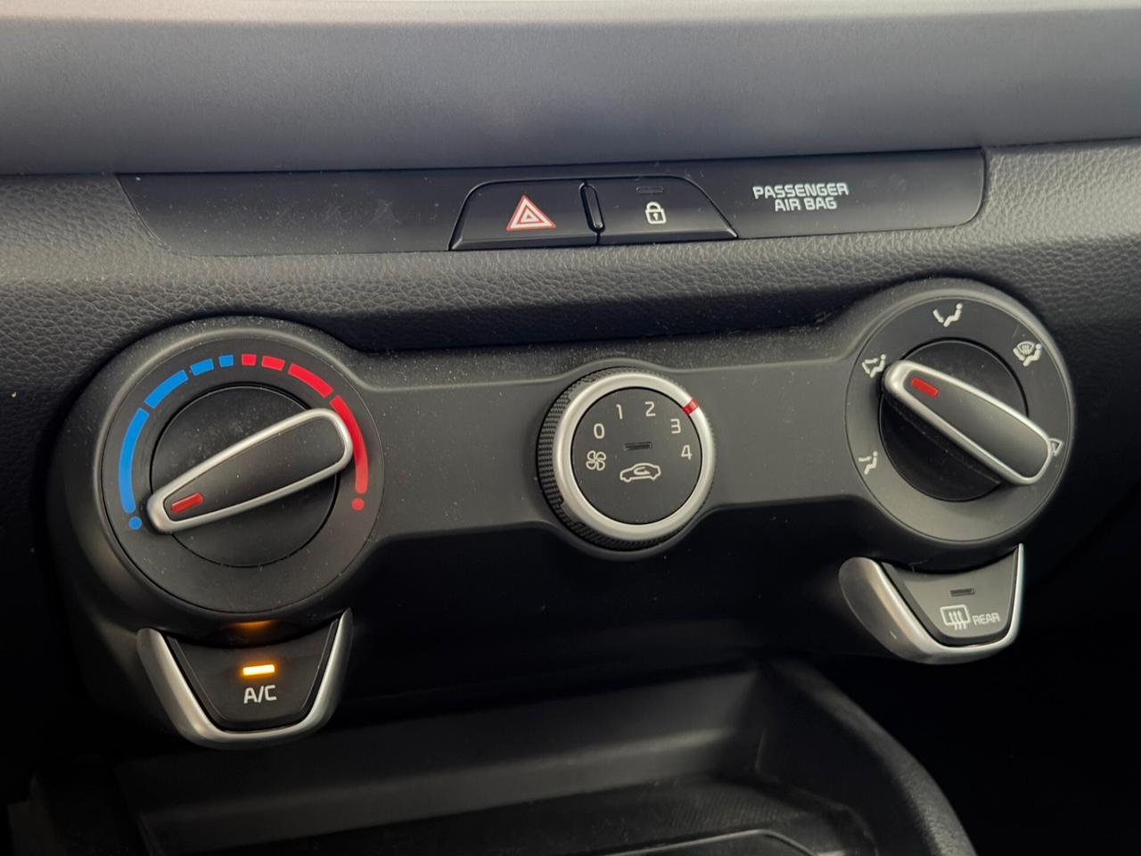 Kia Stonic 1.2 DPI Urban