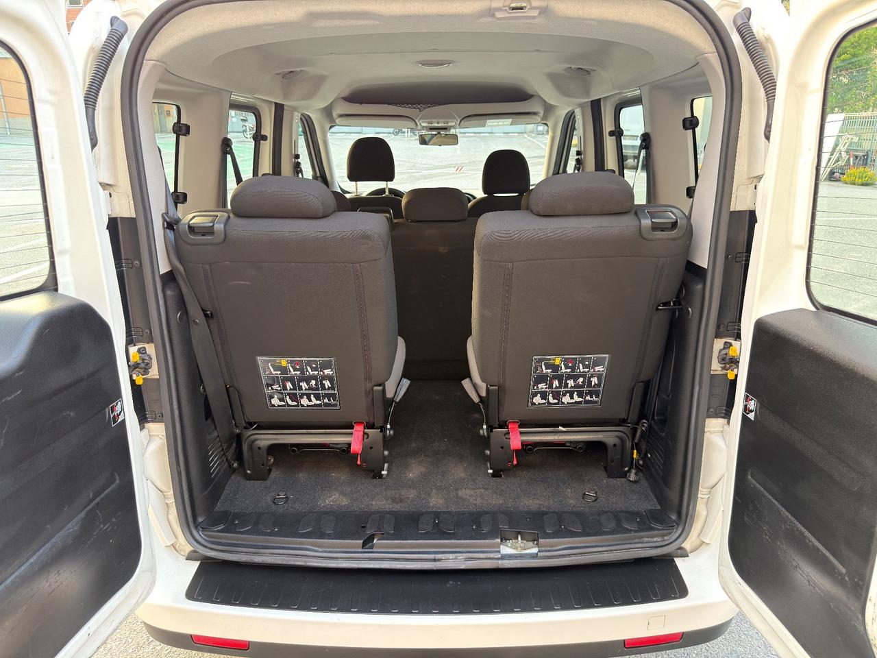 FIAT DOBLO 1.6 MJT 120cv 7 POSTI EURO 6 PERFETTA