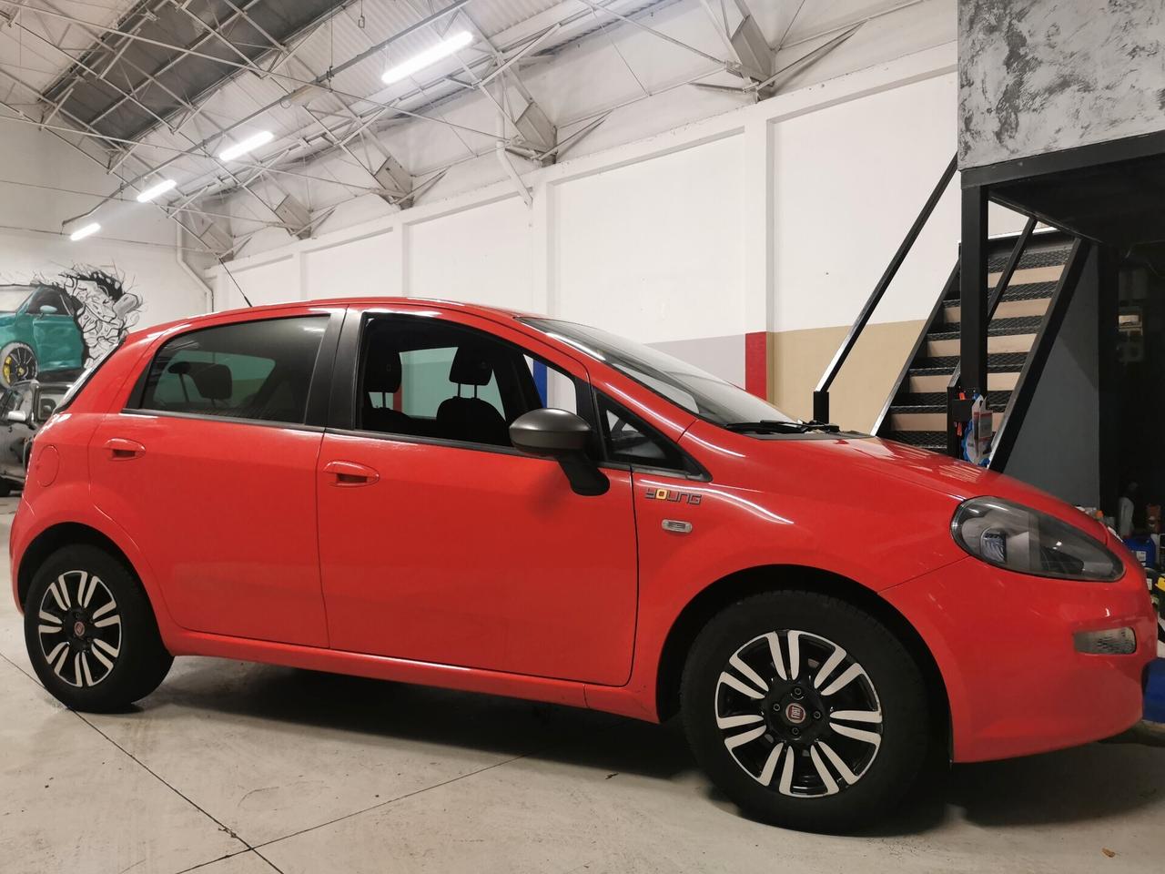 Fiat Punto 1.4 GPL Young NEOPATENTATI GARANZIA 12 MESI