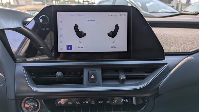 LEXUS UX 250h Hybrid Midnight Edition 4WD 2.0cc 152cv NAVIGAT.