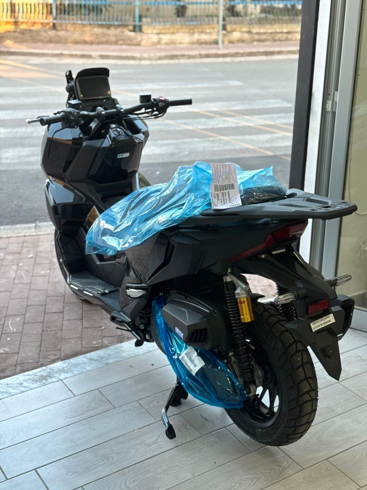 Honda ADV 350