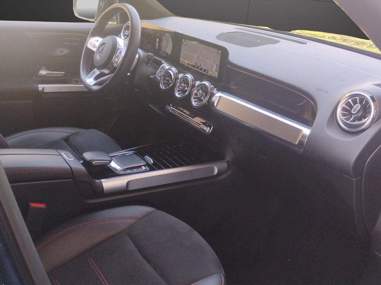 Mercedes GLB 200 d Premium 4MATIC..AMG.TELECAMERA.NAVI