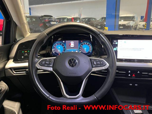 VOLKSWAGEN Golf 1.0 eTSI MHEV EVO DSG Life PROMO !!