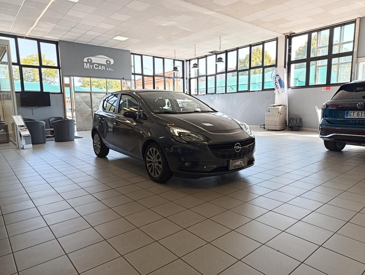 Opel Corsa Benz/GPL Manuale