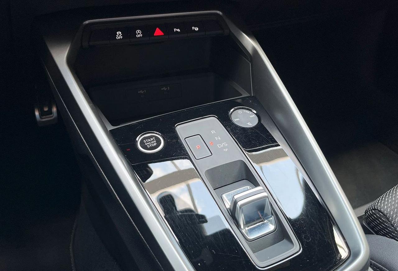 Audi A3 SPB 30 TFSI S line edition