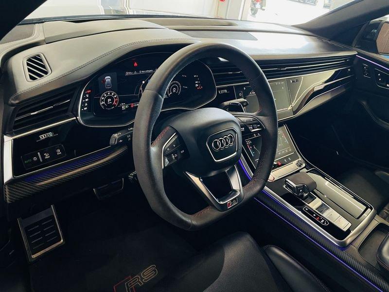 Audi Q8 RS TFSI V8 quattro tiptronic