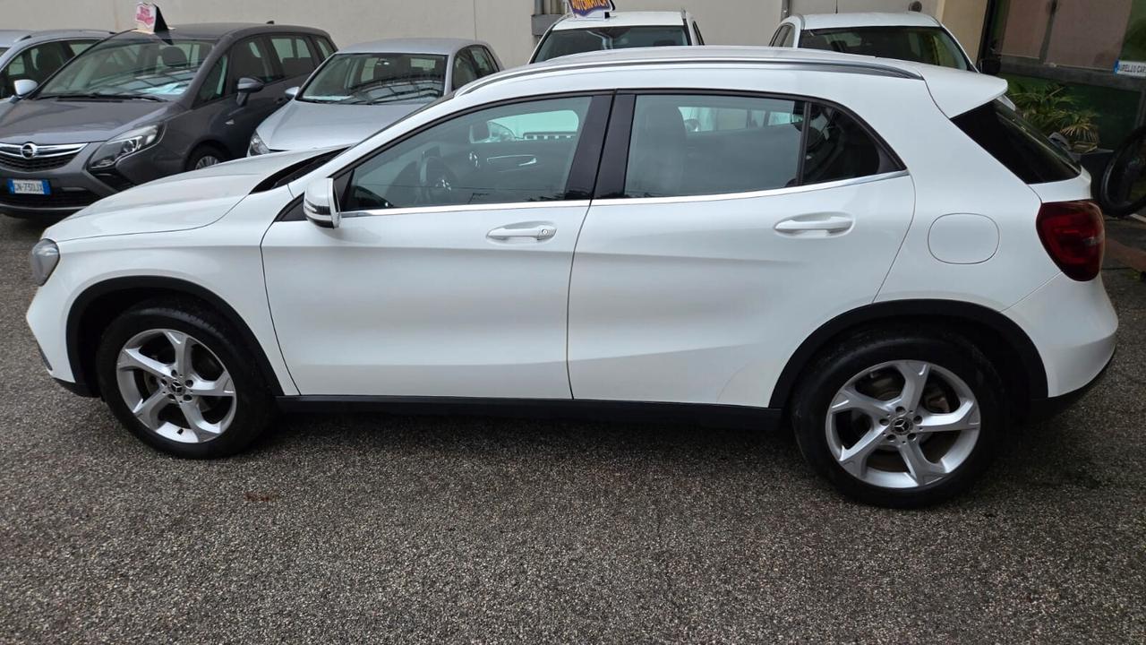 Mercedes-benz CLA 200d Automatic Premium