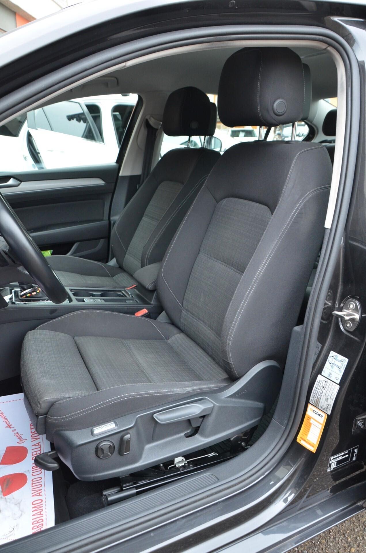 Volkswagen Passat 1.6 TDI SCR DSG Business BMT