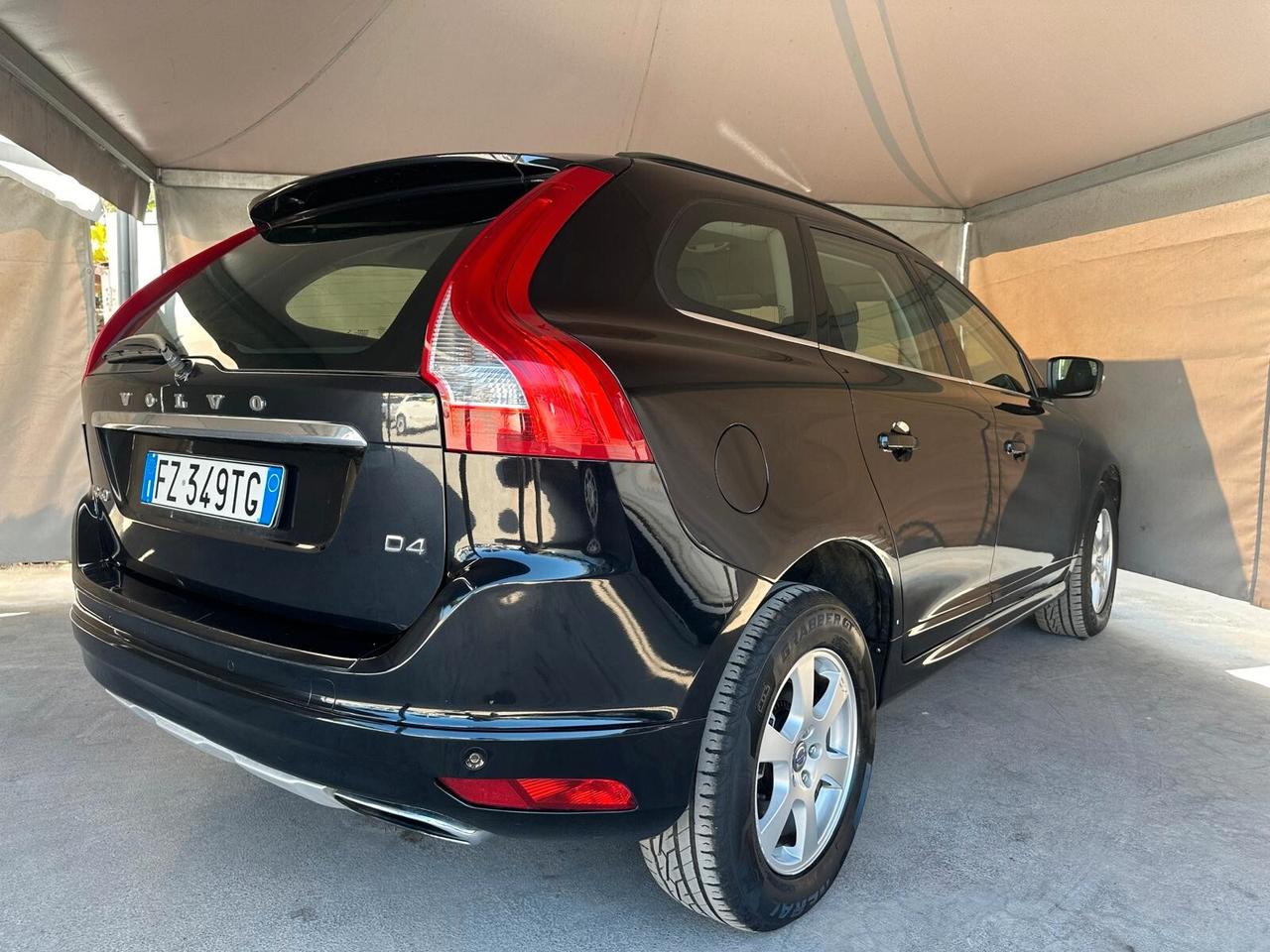 Volvo XC 60 XC60 D5 AWD Summum