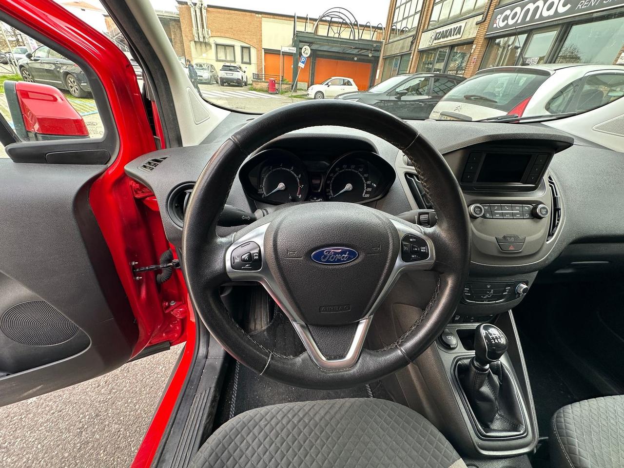 Ford Tourneo Courier 1.0 EcoBoost Sport