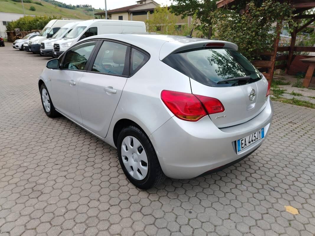 Opel Astra 1.7 cdti Cosmo 110cv