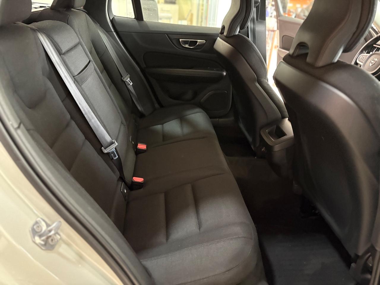 Volvo V60 D3 BUSINESS PLUS PERMUTE FINANZIAMENTI