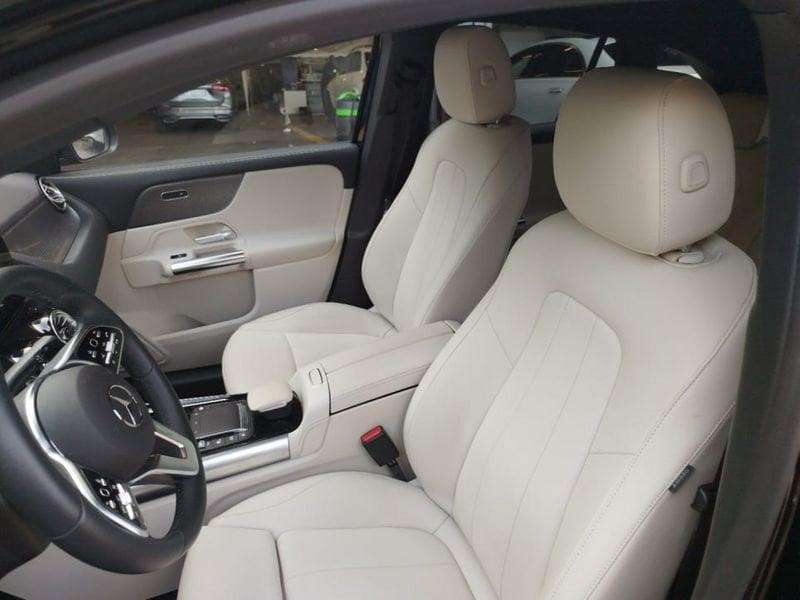 Mercedes-Benz GLA 200 D SPORT PLUS 4MATIC AUTO