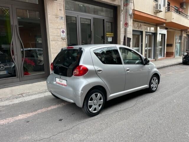 Toyota Aygo 1.0 12V 5 porte