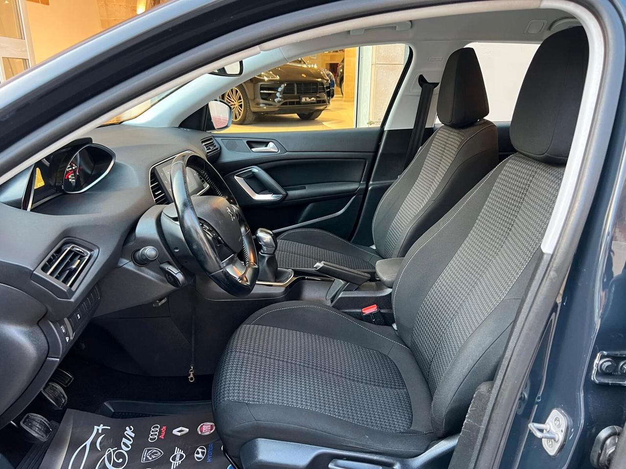 PEUGEOT 308 1.6 ALLURE 100CV NAVI CRUISE OK NEOPATENTATO ANNO 2018