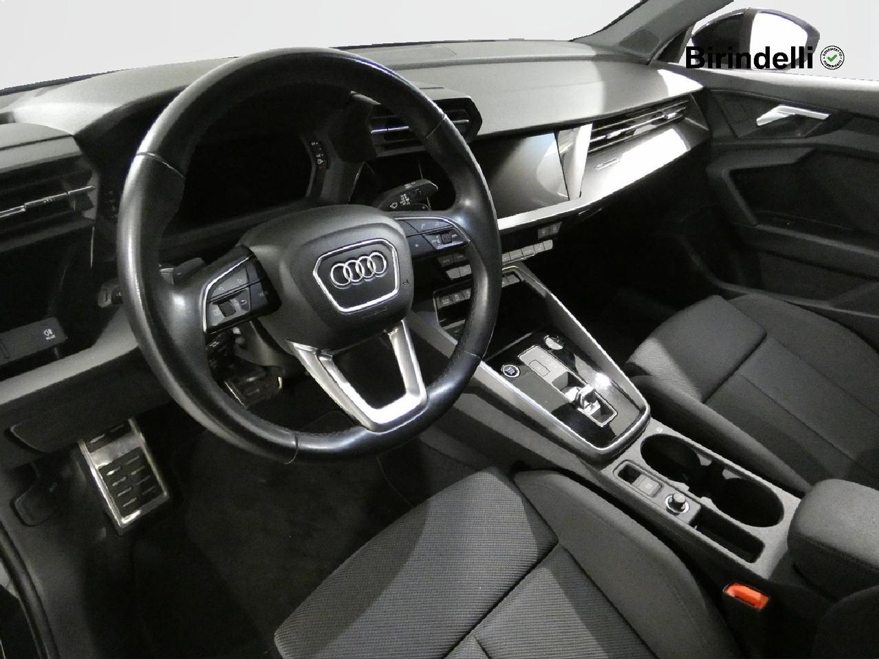 AUDI A3 4ª serie - A3 Sedan 35 TDI S tronic S line edition