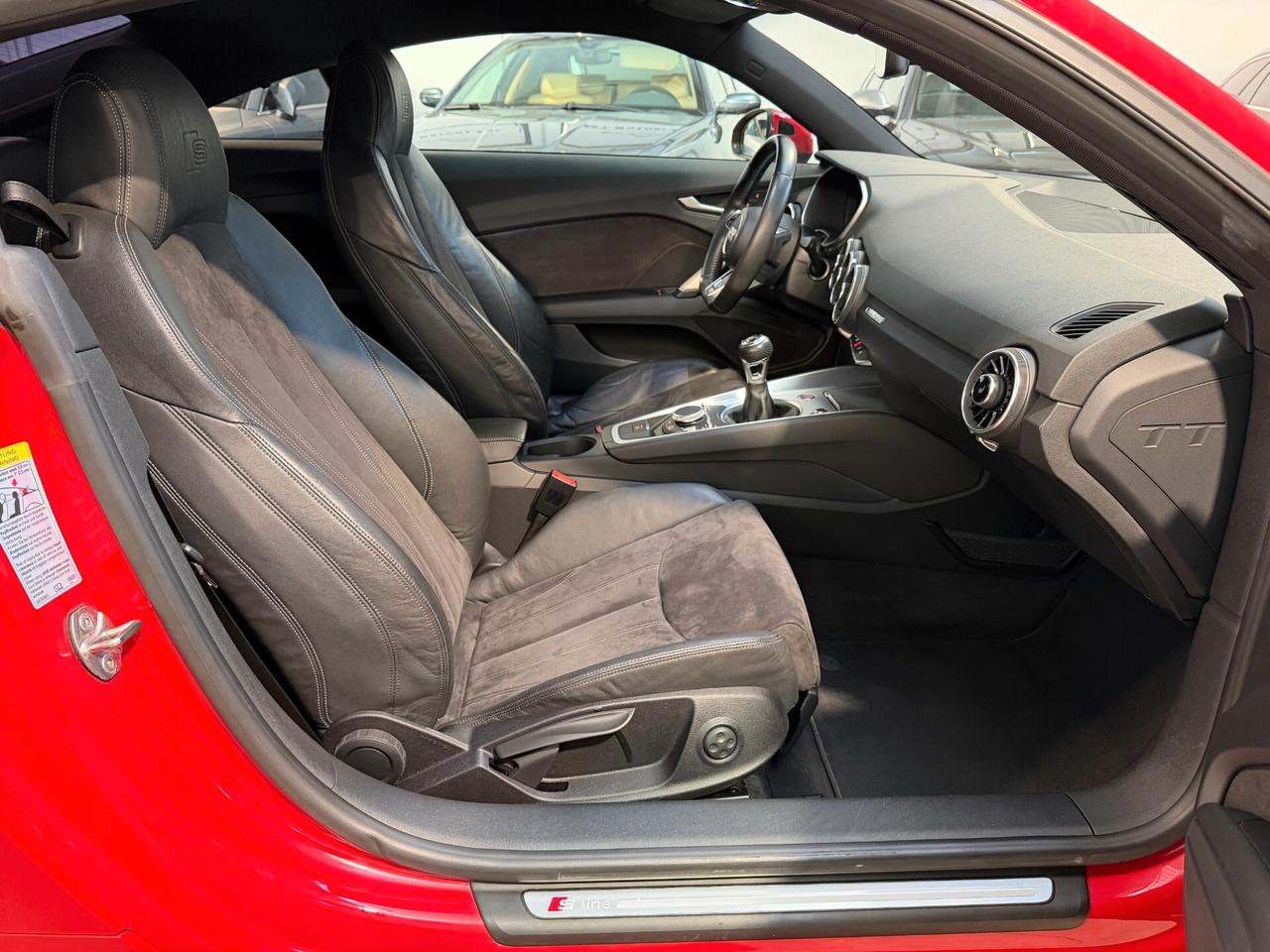 Audi TT 2.0 TDI S-line int/est -FARI LED-TAGLIANDI CERTIFICATI