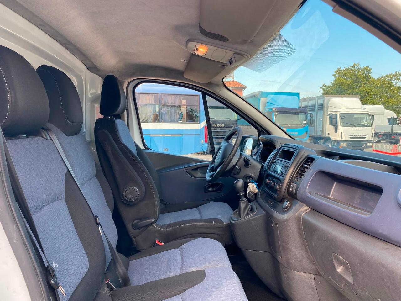 OPEL VIVARO -B (C47)