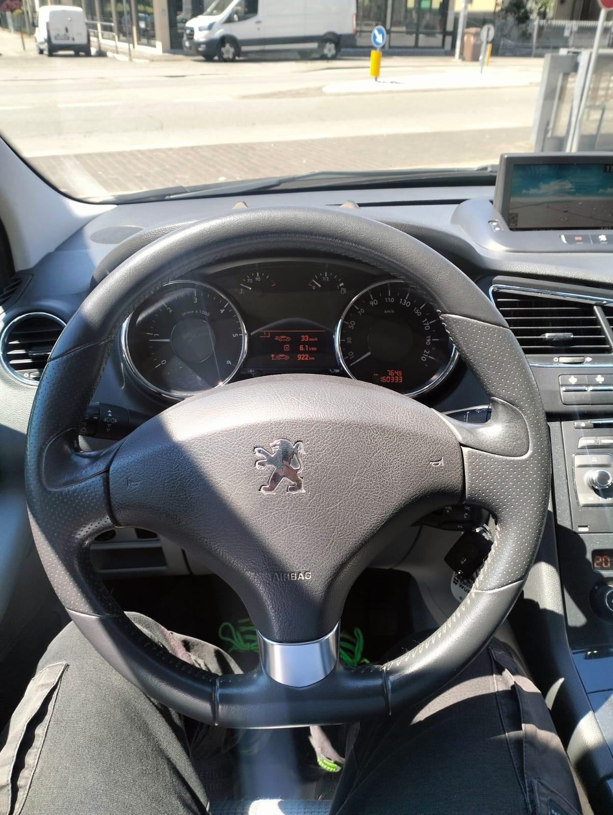 Peugeot 5008 2.0 HDi 150CV Allure 7 POSTI