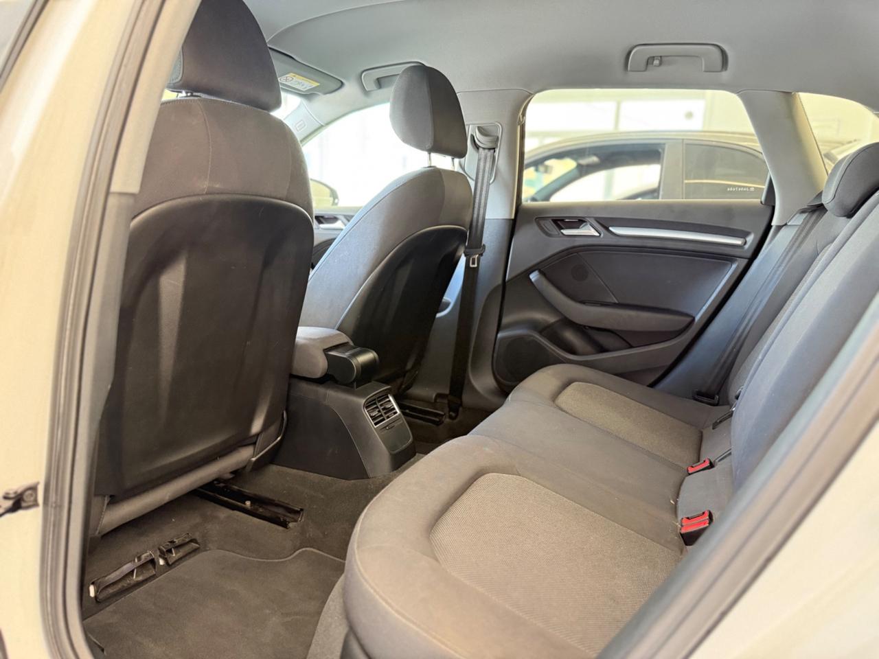 Audi A3 SPB 30 1.6 TDI S tronic Sport 116CV