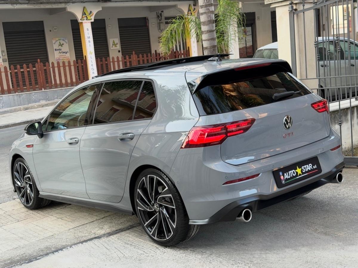 Volkswagen Golf 8 GTI 2.0 TSI 245CV