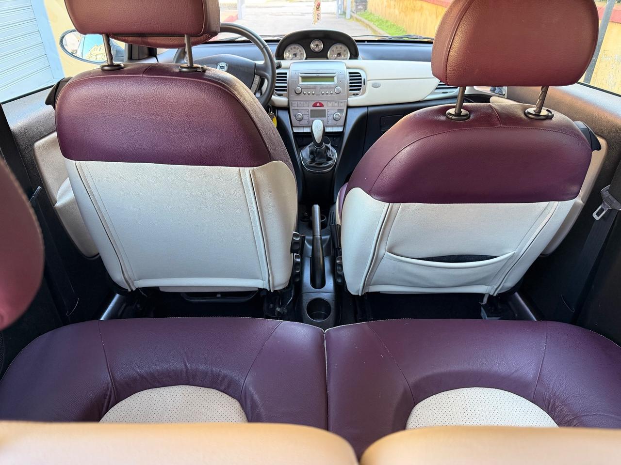 Lancia Ypsilon 1.3 MJT 90 CV Blue&Me