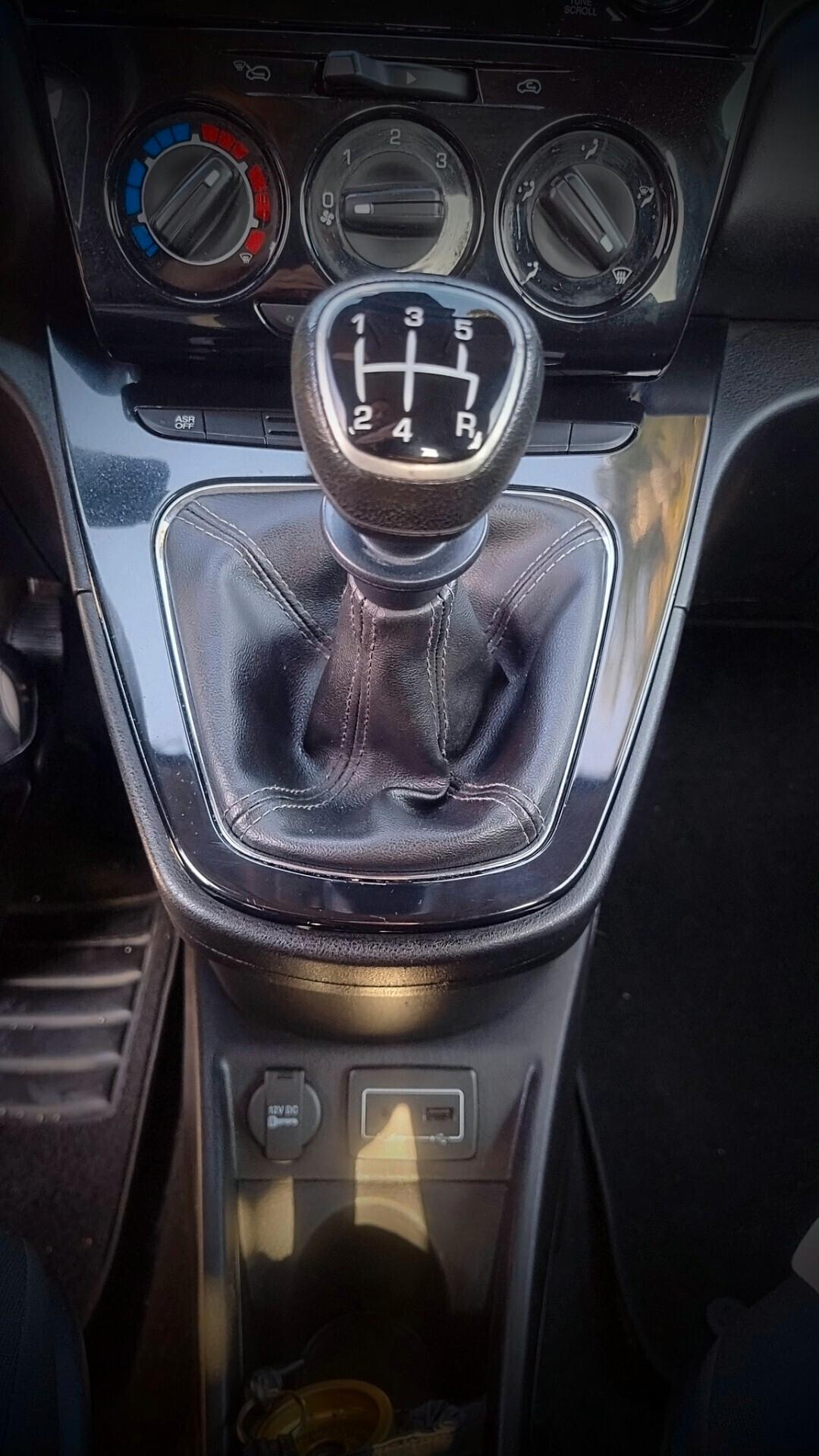 Lancia Ypsilon 1.2 69 CV 5 porte GPL Ecochic Gold