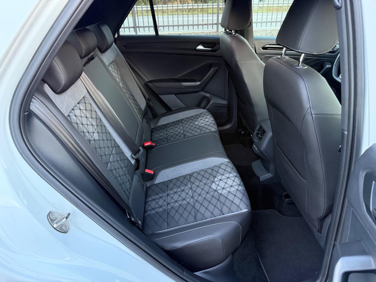 Volkswagen T-Roc R LINE 1.5 TSI 150 CV ACT DSG