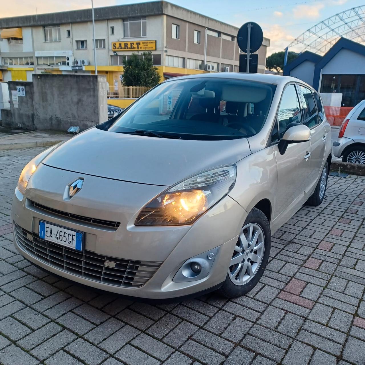 7 POSTI SCENIC 1.9 TDI KM 157.518