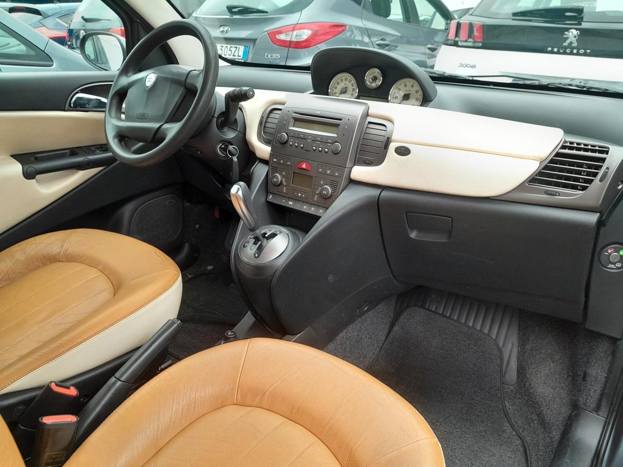 Lancia Ypsilon 1.3 Multijet Platino AUTOMATICA