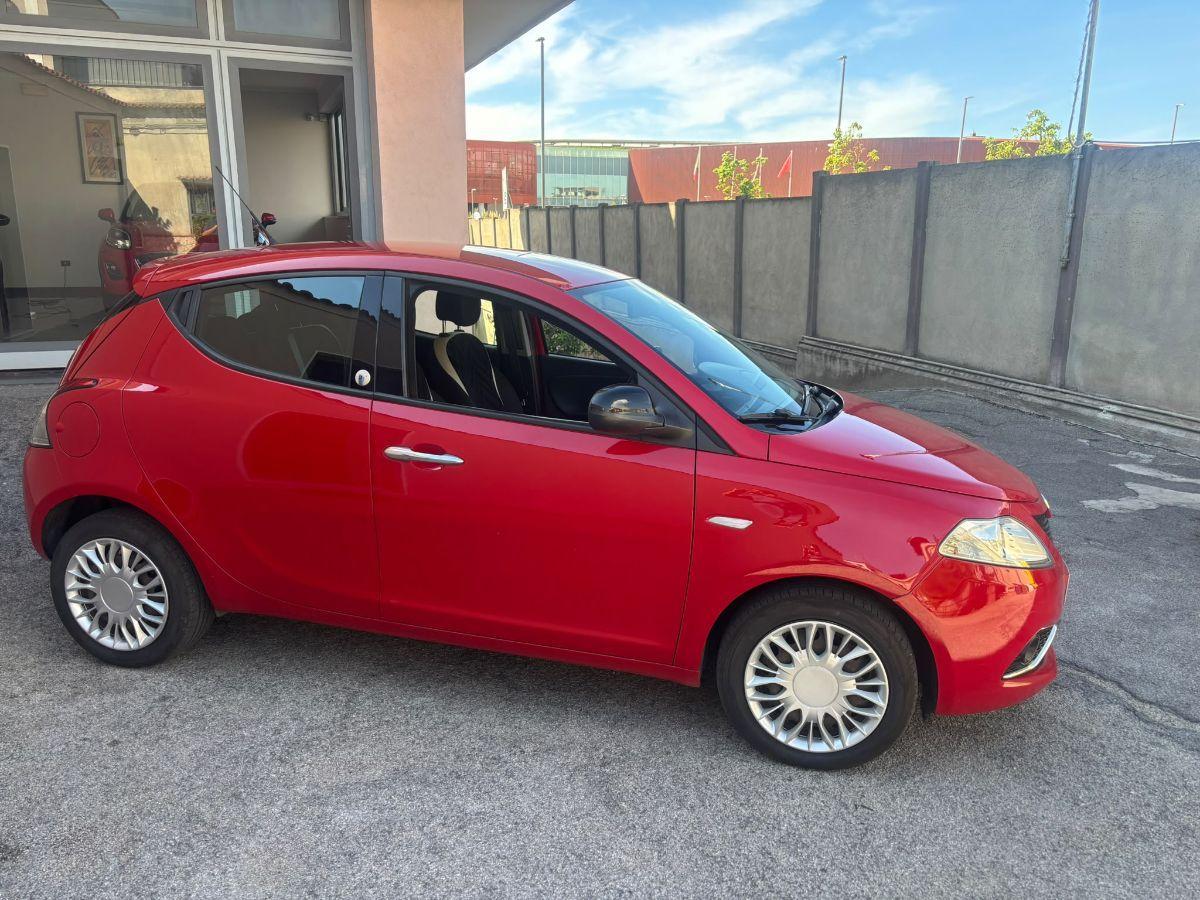 LANCIA Ypsilon 1.2 69CV 5p. GPL Ecochic Gold