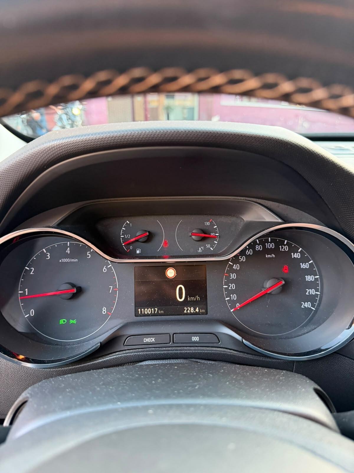 Opel Crossland X