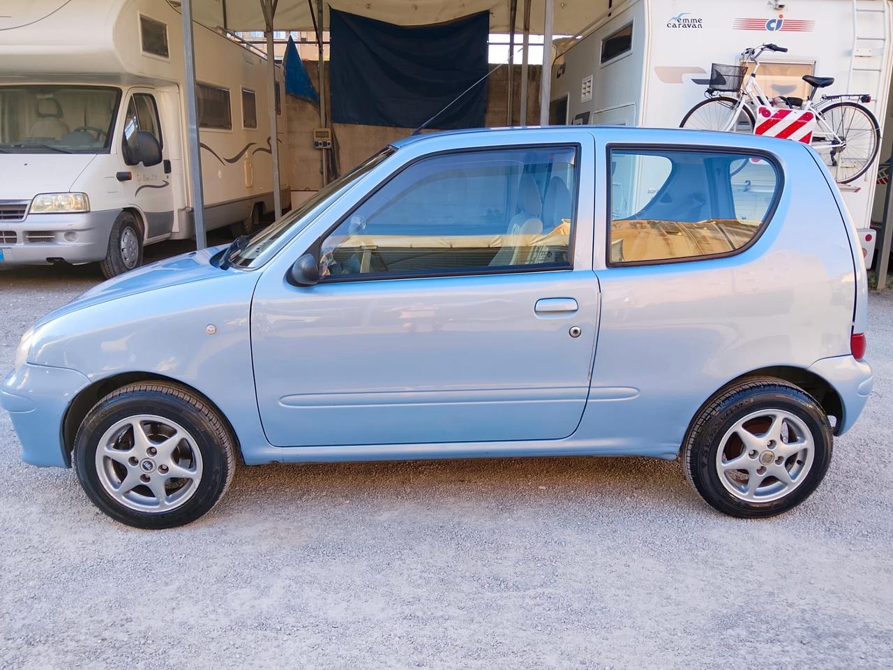 Fiat 600 1.1 50th Anniversary 09 clima servosterzo vetri elettrici
