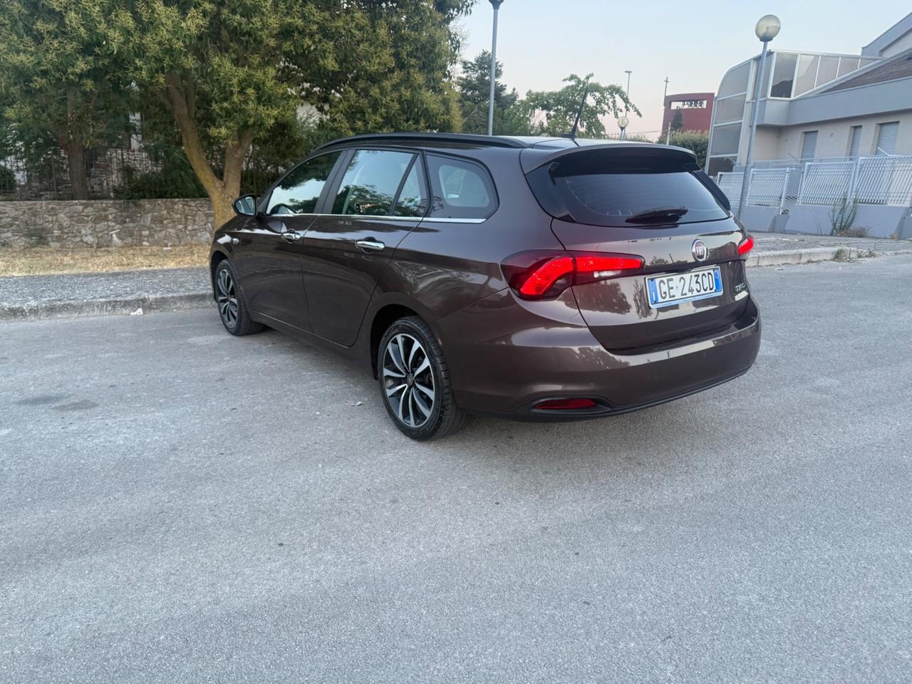 Fiat Tipo 1.6 Mjt S&S SW Lounge