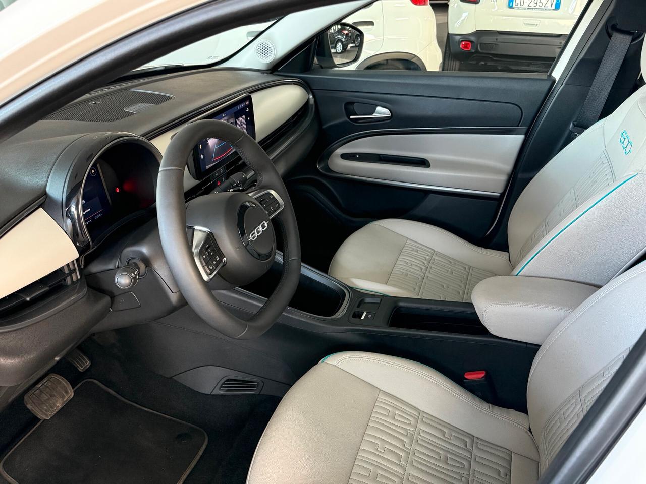 Fiat 600 1.2 HYBRID LA PRIMA