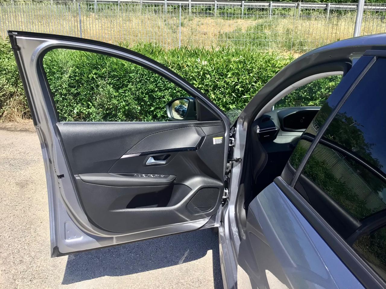 Peugeot 208 1.2 100 Stop&Start 5 porte Allure