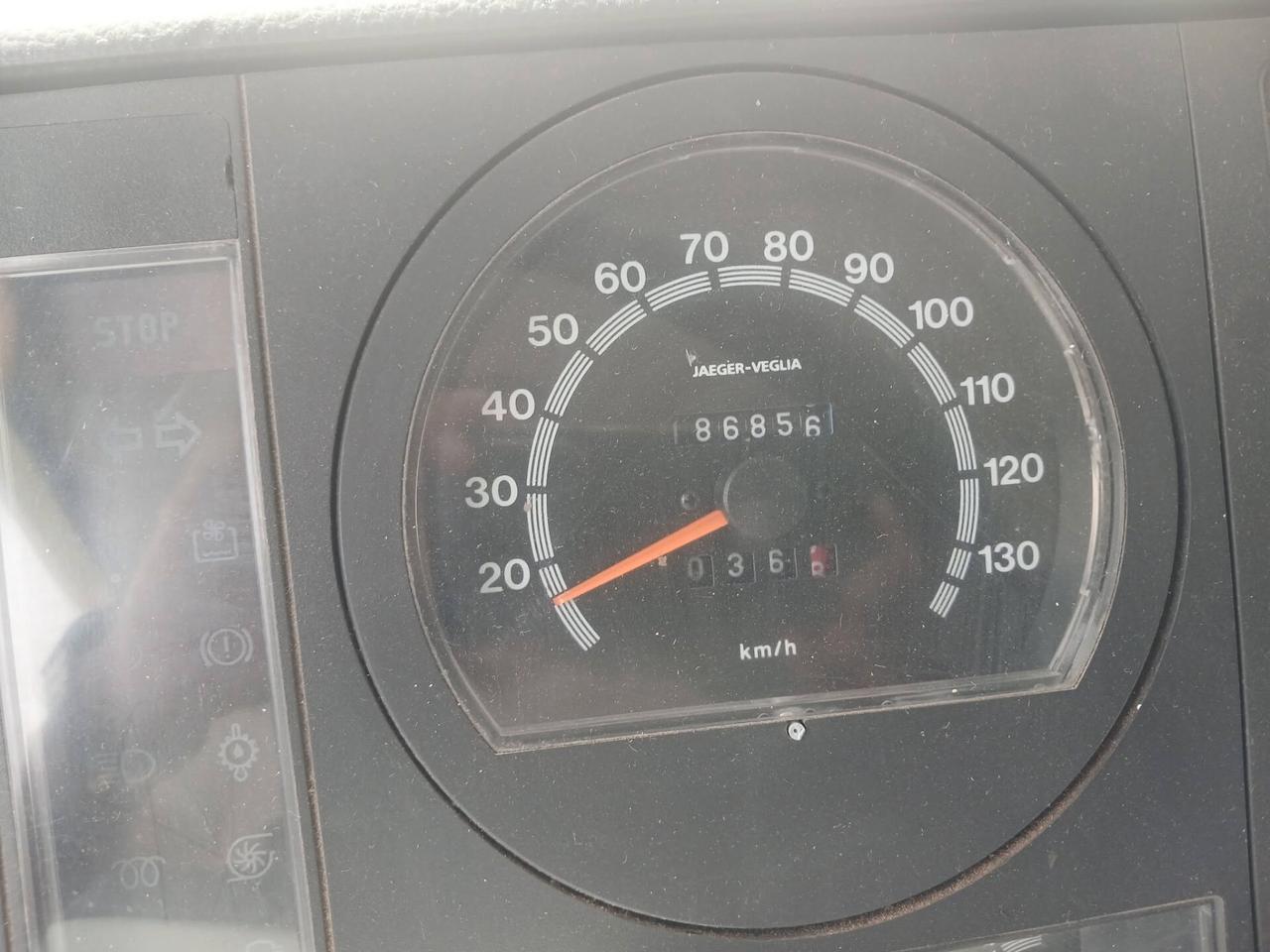 Nissan L-35 L-35.095 4.0 diesel PC-RG Cabinato MISTER PANINO CON LICENZA