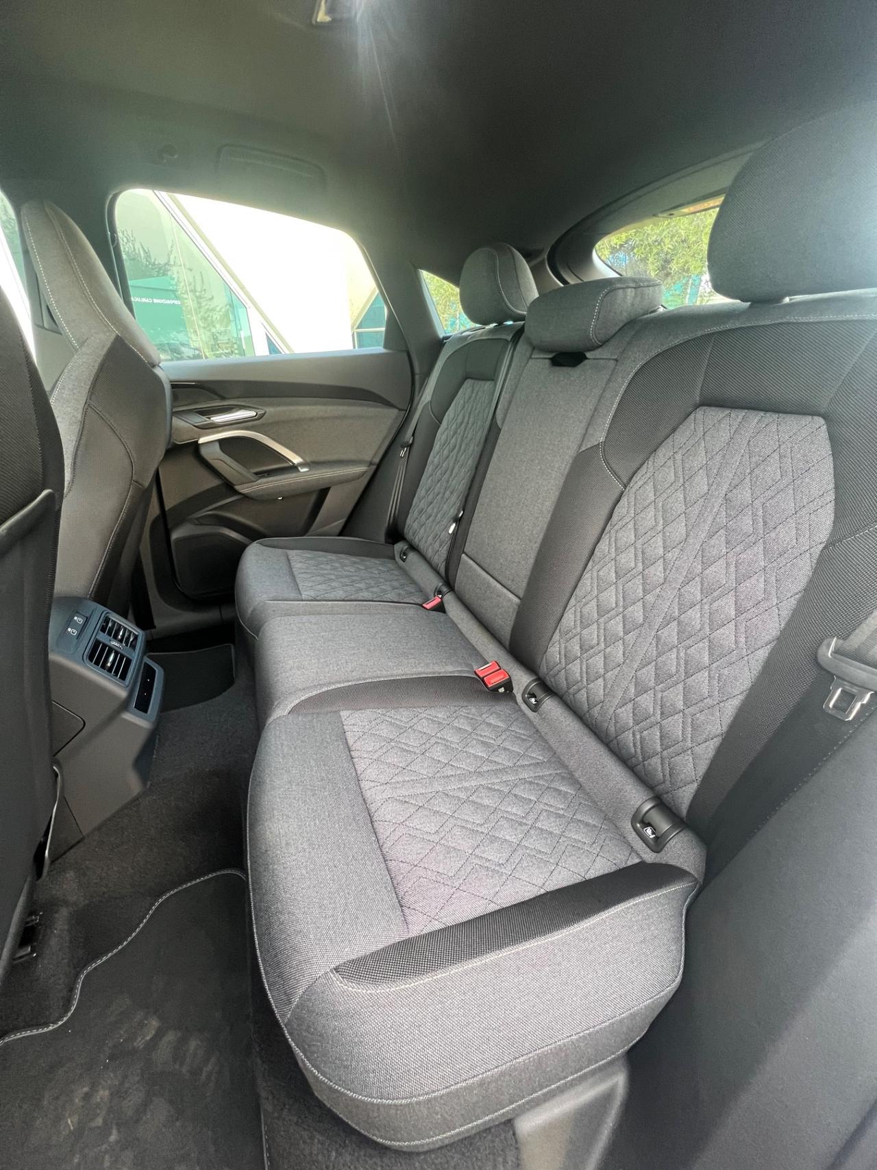 Audi Q5 Spb Sline quattro possibilità noleggio no scoring