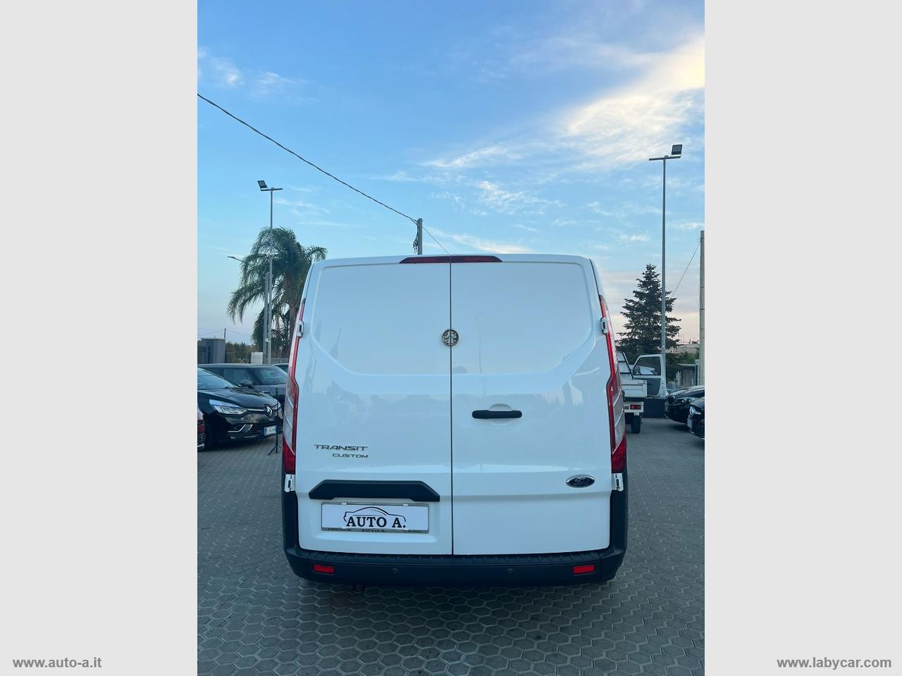 TRANSIT CUSTOM 2.0 TDCi 130 CV FURGONE 3 POSTI