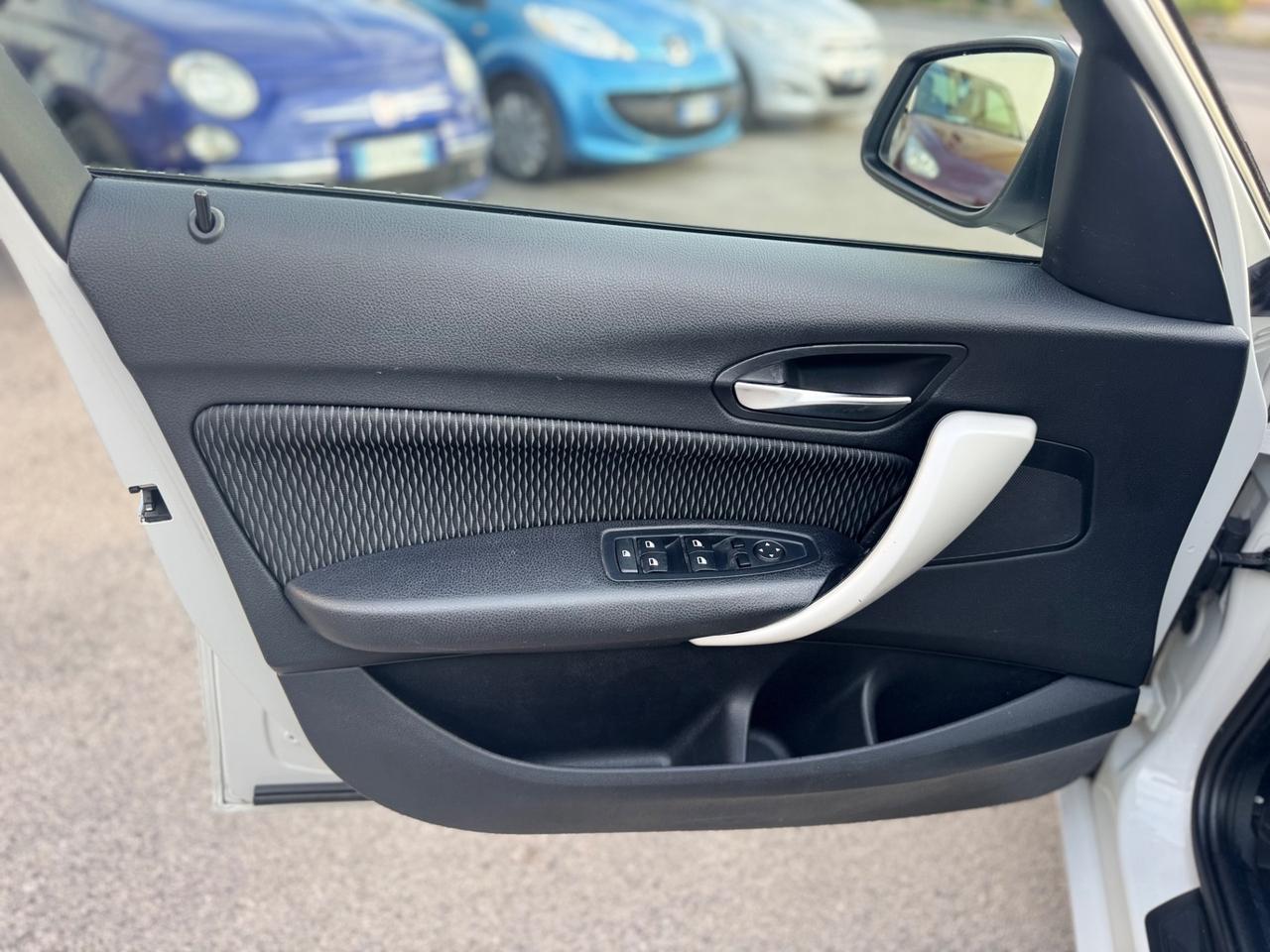 Bmw 116 116d 3p. Efficient Dynamics Sport