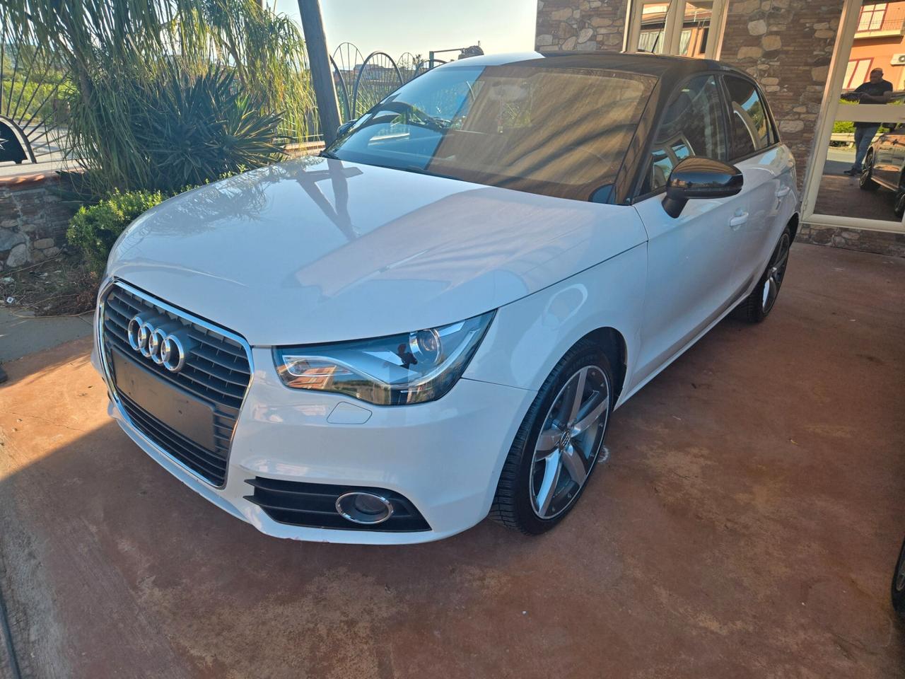 Audi A1 1.6 TDI S tronic Attraction