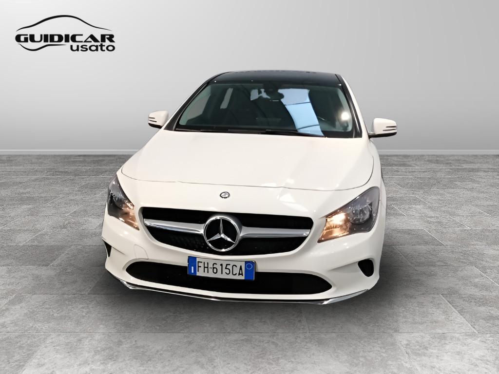 Mercedes-Benz CLA Shooting Brake - X117 - CLA Shooting Brake 200 d (cdi) Sport auto