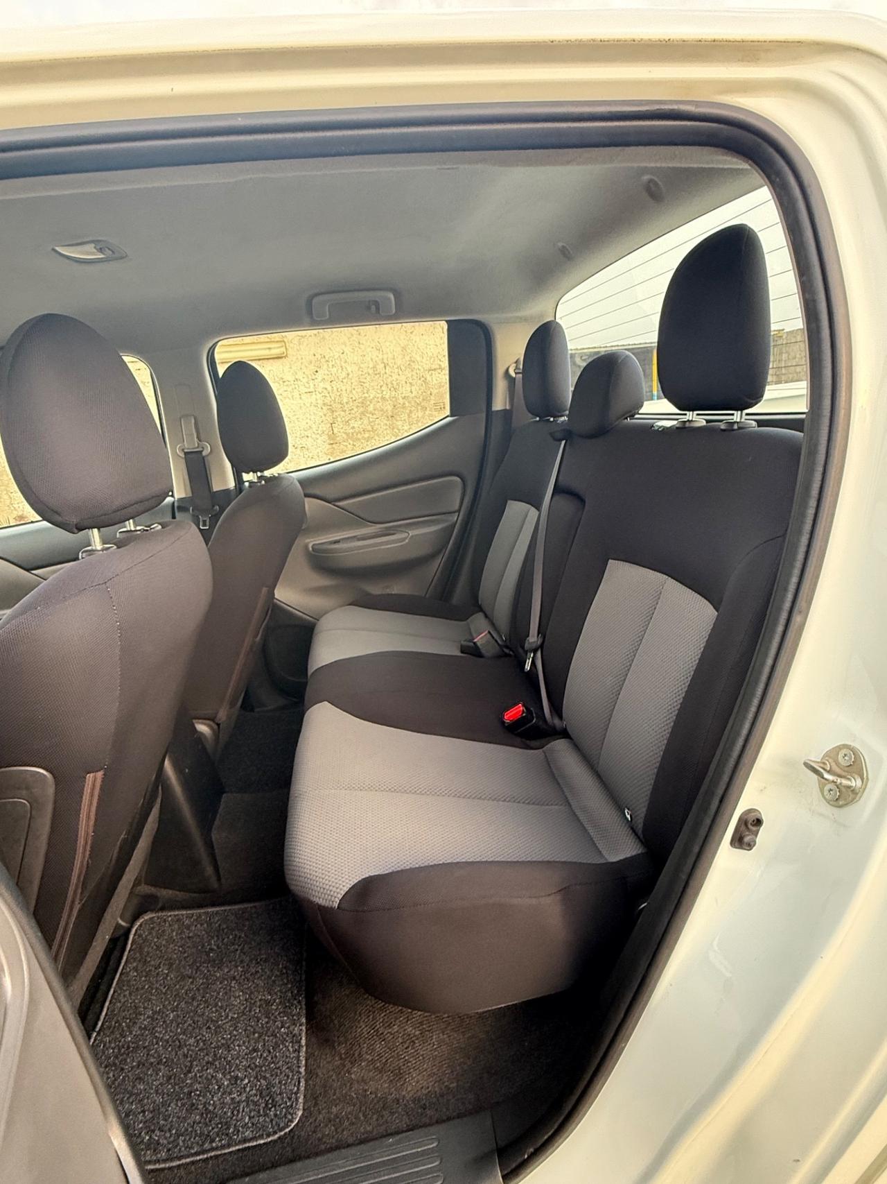 Mitsubishi L200 2.4 DI-D/154CV Club Cab Invite