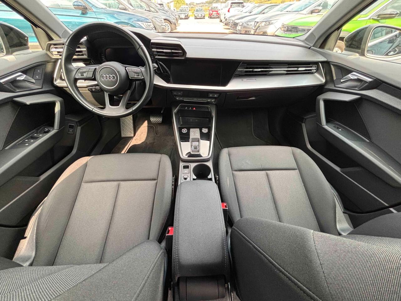 Audi A3 Sedan 30 TFSI S tronic Business Advanced