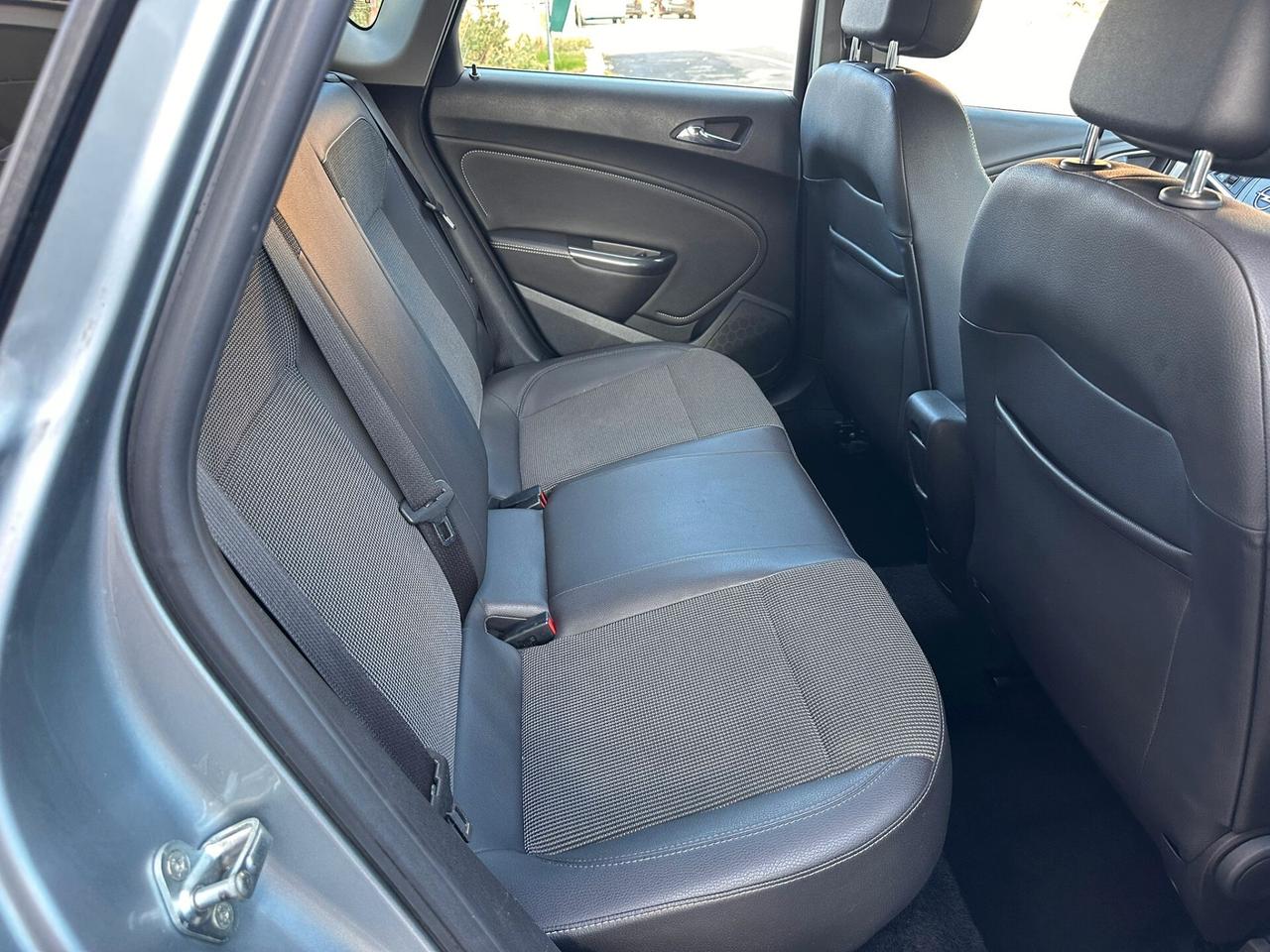 Opel Astra 1.7 CDTI 110CV EcoFLEX S&S 5 porte Cosmo