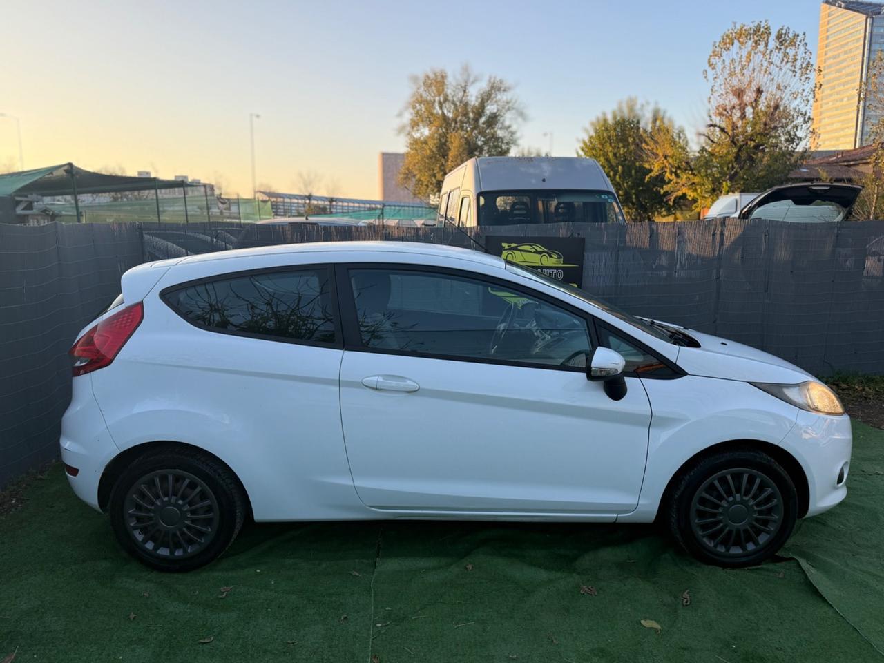 Ford FIESTA 1.4 TDCI TITANIUM NEOPATENTATI