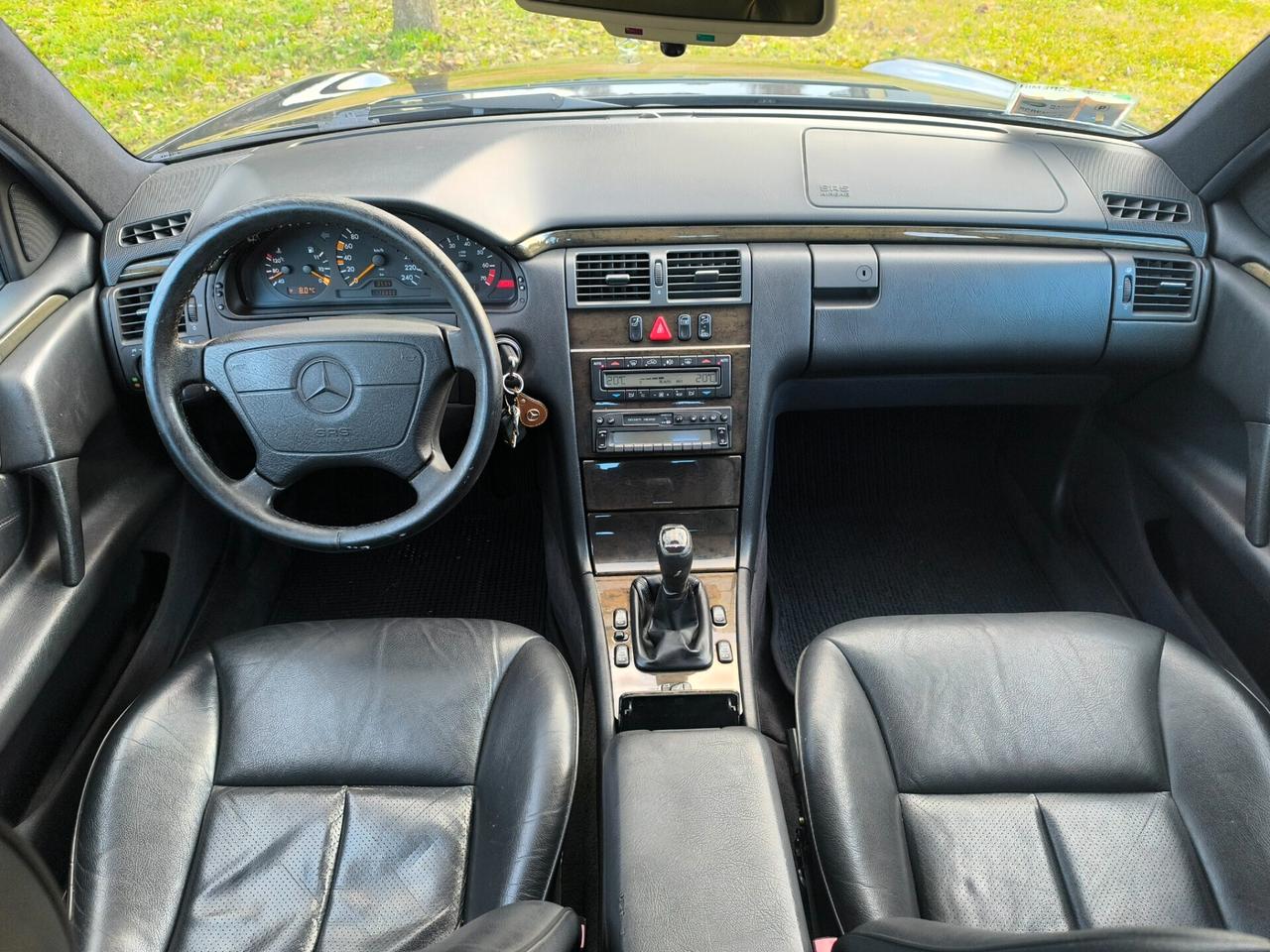 Mercedes-benz E 200 cat Avantgarde