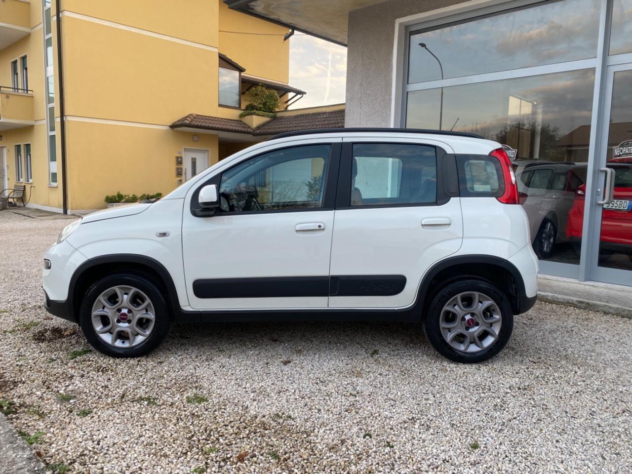 Fiat Panda 1.3 mjt 4x4 Ok Neopatentati